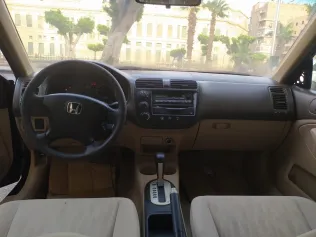 هوندا سيفك 2005 أبيض مستعملة للبيع