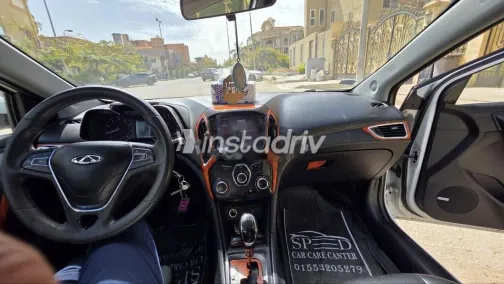 Chery Arrizo 5 2020 White Used for Sale - 1