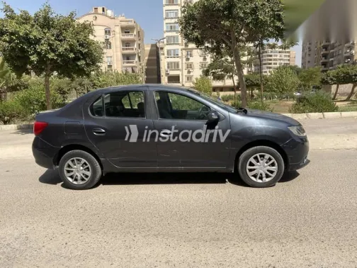 Renault Logan 2017 Gray Used for Sale - 3