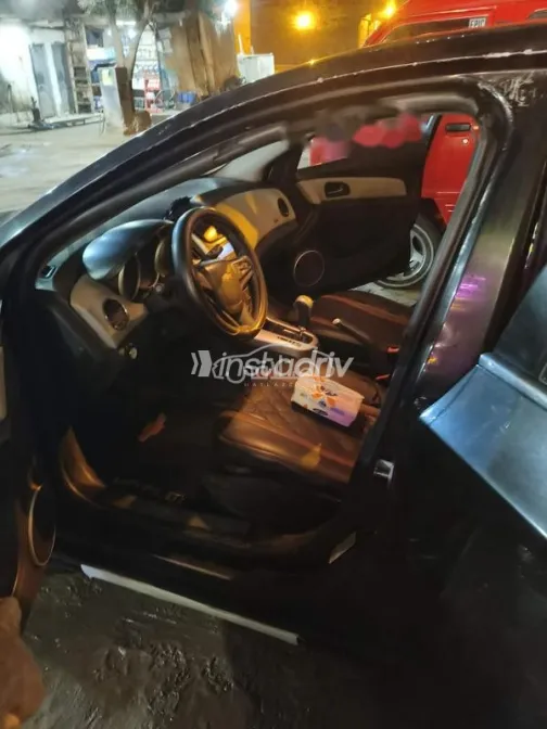 شيفروليه كروز 2015 أسود مستعملة للبيع - 3