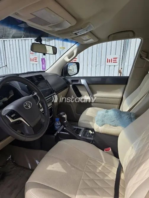 تويوتا برادو 2023 أبيض مستعملة للبيع - 1