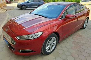 فورد فيوجن 2018 أبيض مستعملة للبيع