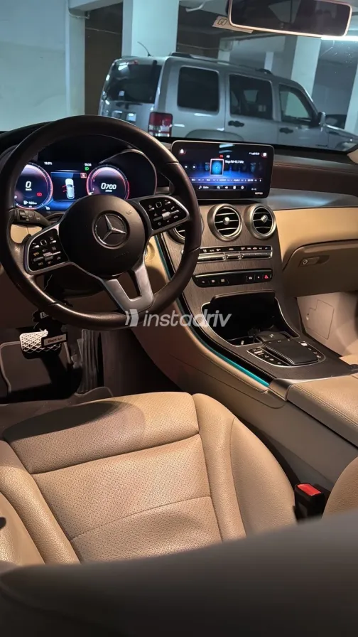 مرسيدس GLC 200 2020 أبيض مستعملة للبيع - 3