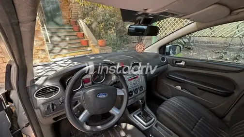 Ford Focus 2009 White Used for Sale - 4