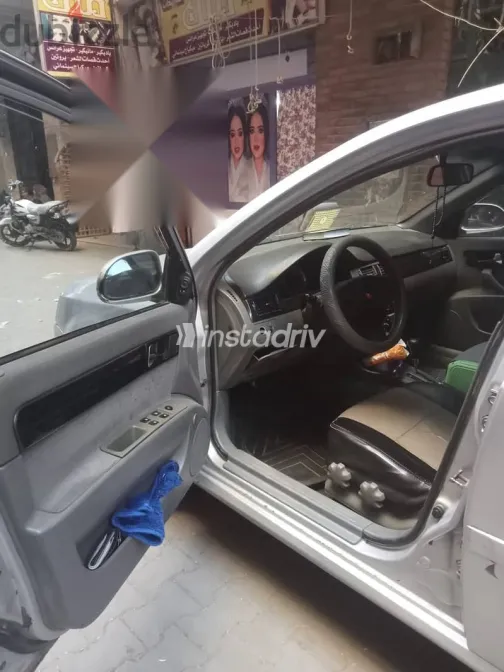 Chevrolet Optra 2009 Gray Used for Sale - 3