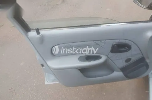 رينو كليو 2003 فضي مستعملة للبيع - 6