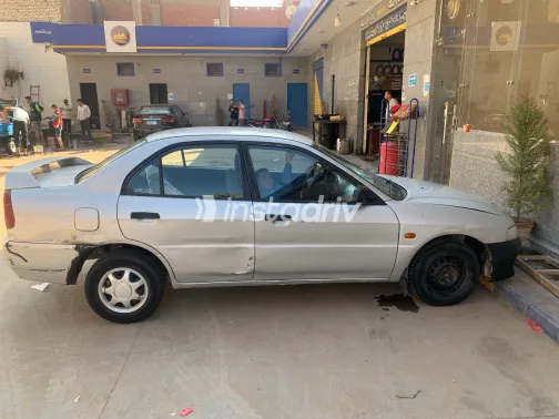 Mitsubishi Lancer 1999 White Used for Sale - 4