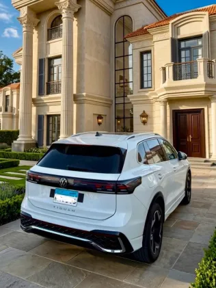 فولكس فاغن تيجون 2025 أبيض مستعملة للبيع