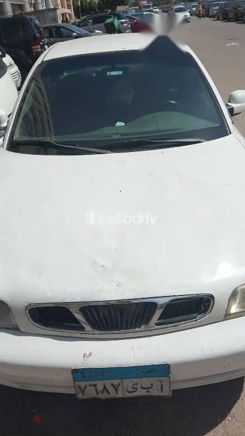 Daewoo Nubira 1998 White Used for Sale - 4