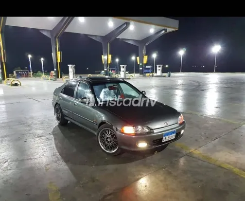 هوندا سيفك 1993 فضي مستعملة للبيع - 1