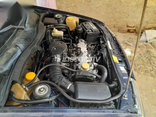 اوبل فيكترا 1995 أزرق غامق مستعملة للبيع - 3