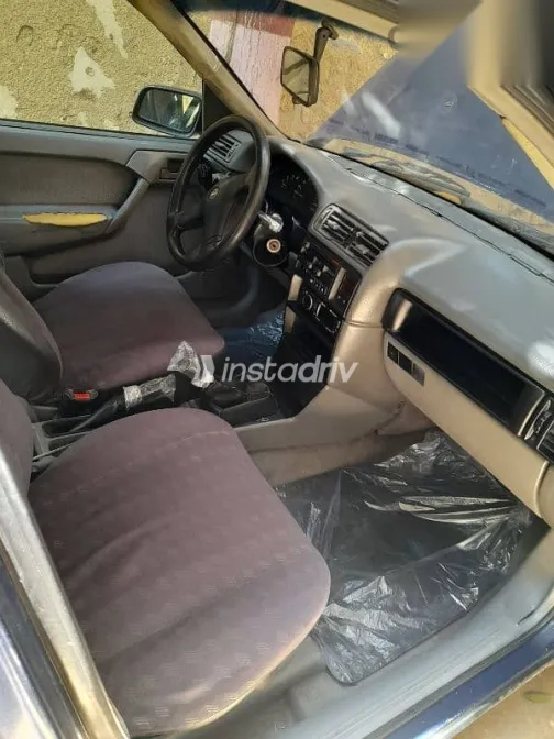 اوبل فيكترا 1995 أزرق غامق مستعملة للبيع - 5