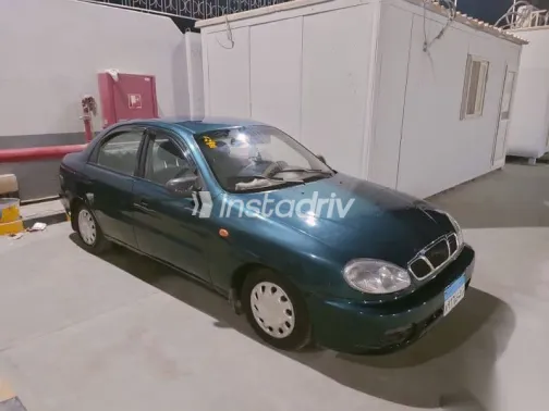 دايو لانوس 1999 أخضر مستعملة للبيع - 2