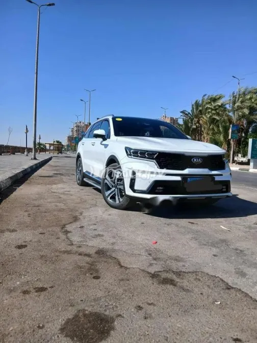 Kia Sorento 2021 White Used for Sale - 6