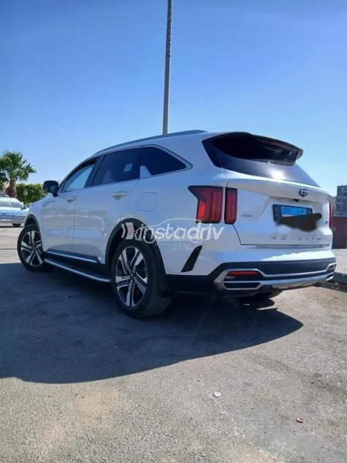 Kia Sorento 2021 White Used for Sale - 7