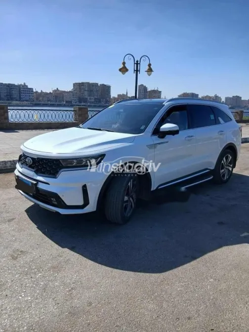 Kia Sorento 2021 White Used for Sale - 8