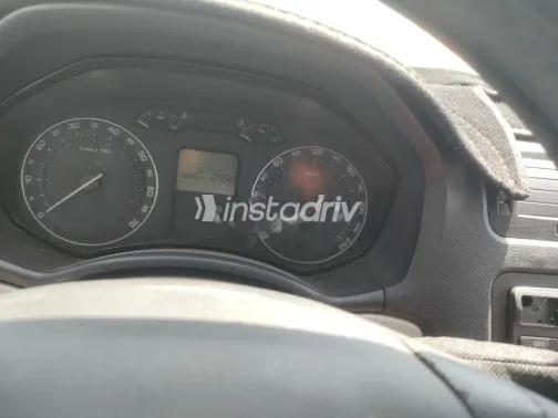 سكودا اوكتافيا A5 2005 بترولي مستعملة للبيع - 8