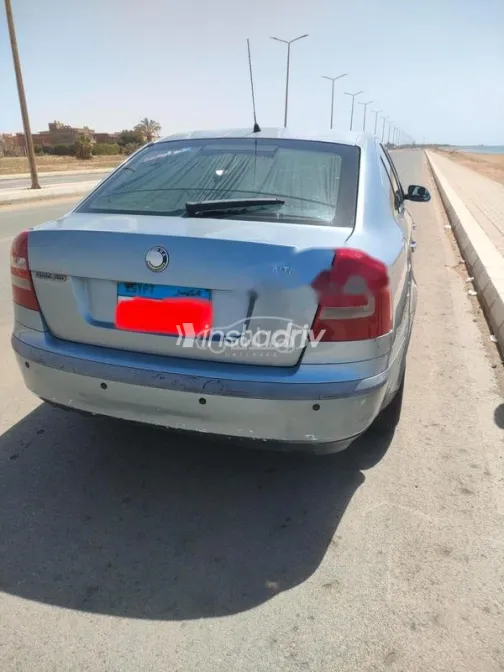 سكودا اوكتافيا A5 2005 بترولي مستعملة للبيع - 10