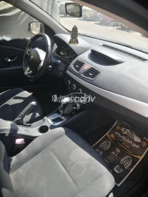 رينو فلوانس 2011 أسود مستعملة للبيع - 2