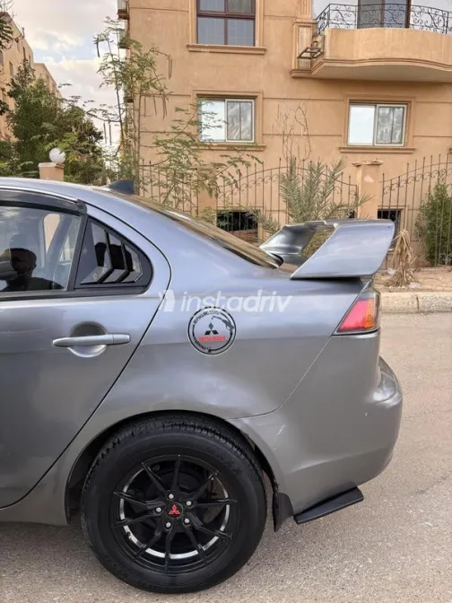 ميتسوبيشي لانسر اى اكس شارك 2016 رمادي مستعملة للبيع - 2