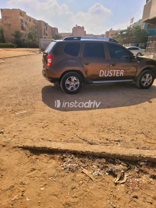 رينو داستر 2015 أبيض مستعملة للبيع - 4