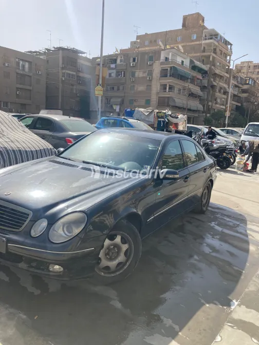 Mercedes E 240 2003 White Used for Sale - 1