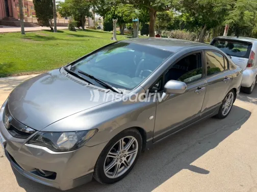 هوندا سيفك 2010 أبيض مستعملة للبيع - 3