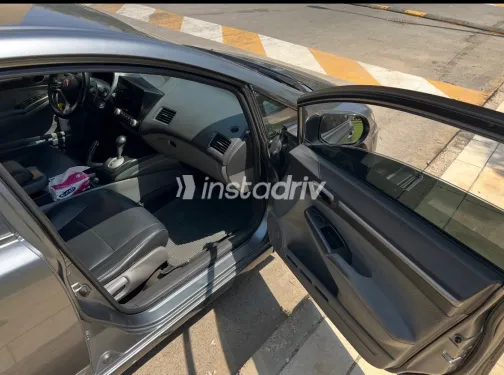 هوندا سيفك 2010 أبيض مستعملة للبيع - 5