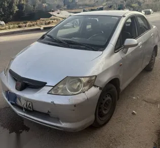 هوندا سيتى 2005 فضي مستعملة للبيع