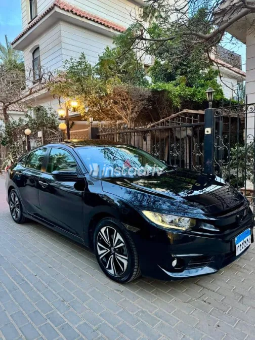 هوندا سيفك 2018 أسود مستعملة للبيع - 3
