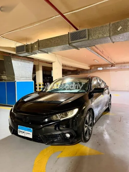 هوندا سيفك 2018 أسود مستعملة للبيع - 10