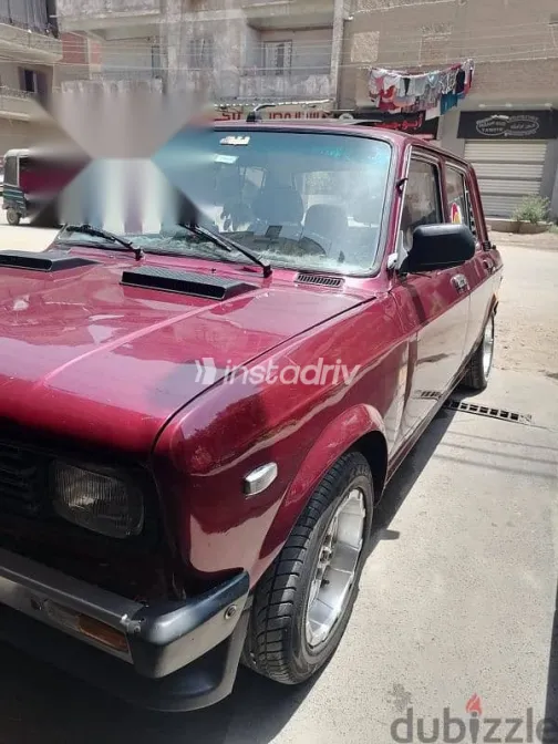 فيات 128 1985 أحمر مستعملة للبيع - 8