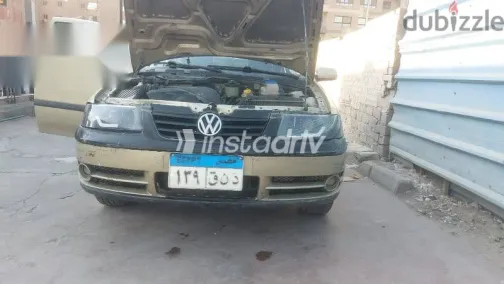 فولكس فاغن بوينتر 2005 ذهبي مستعملة للبيع - 5