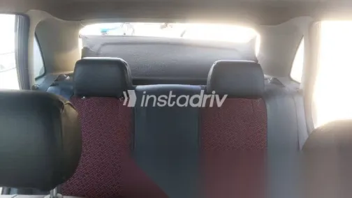 فولكس فاغن بوينتر 2005 ذهبي مستعملة للبيع - 10