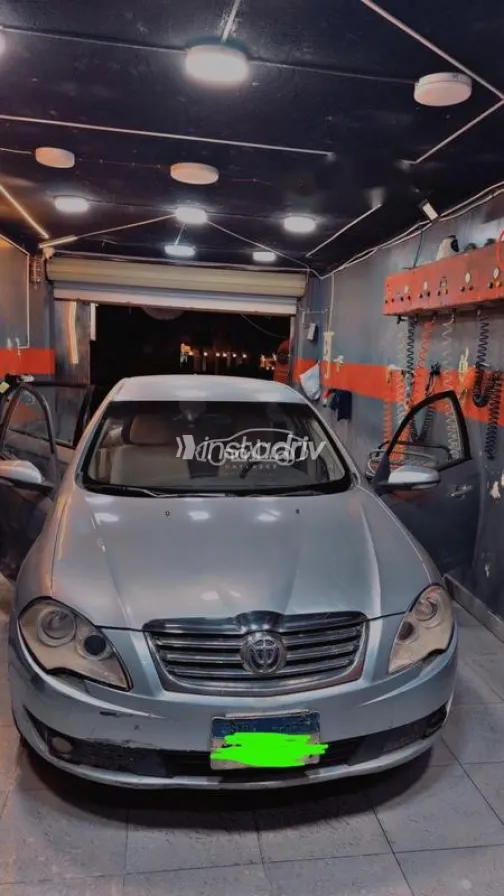 بريليانس FSV 2013 فضي مستعملة للبيع - 7