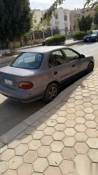 هيونداي اكسنت 1999 فضي مستعملة للبيع