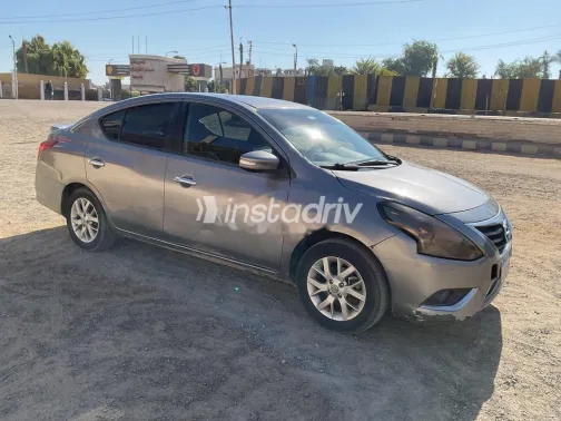 نيسان صنى 2018 أبيض مستعملة للبيع - 1