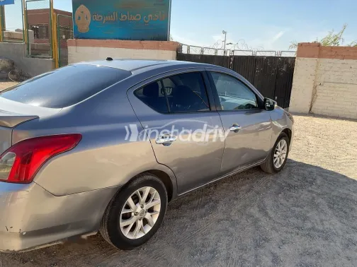 نيسان صنى 2018 أبيض مستعملة للبيع - 4