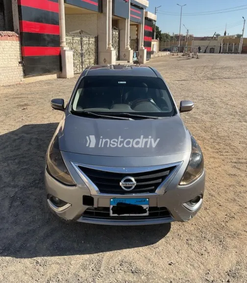 نيسان صنى 2018 أبيض مستعملة للبيع - 5
