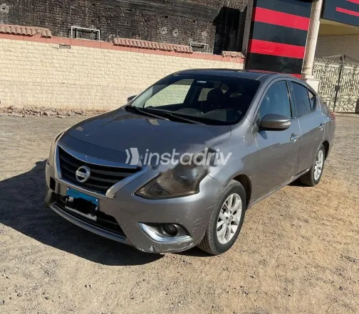 نيسان صنى 2018 أبيض مستعملة للبيع - 9