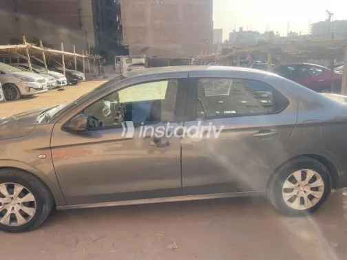 Peugeot 301 2014 Gold Used for Sale - 4