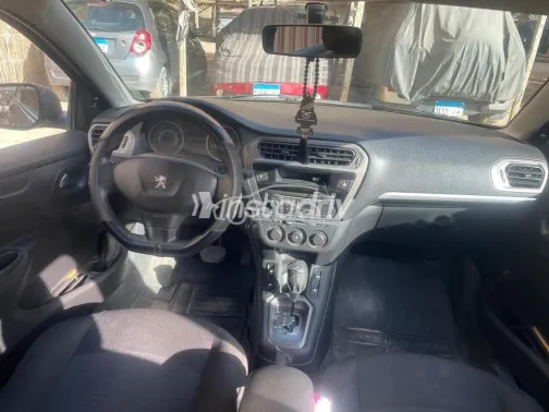 Peugeot 301 2014 Gold Used for Sale - 9