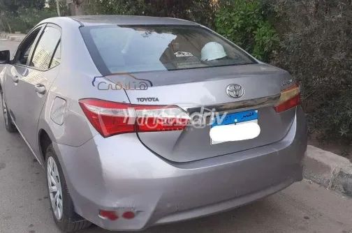 Toyota Corolla 2019 White Used for Sale - 8