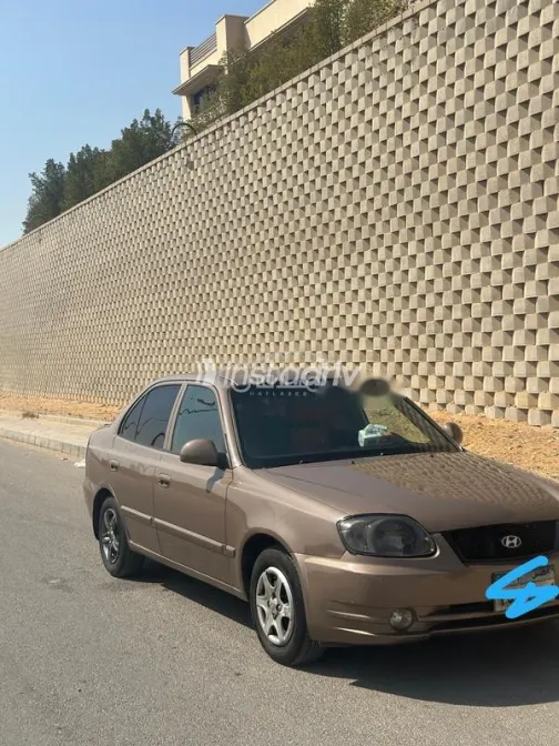 Hyundai Verna 2011 Mocha Used for Sale - 2