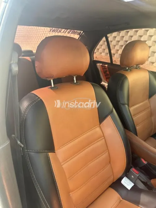 Hyundai Verna 2011 Mocha Used for Sale - 5