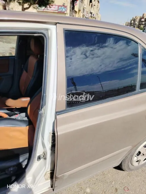 Hyundai Verna 2011 Mocha Used for Sale - 9