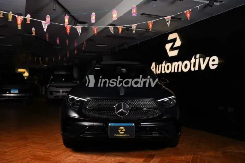 مرسيدس GLC 200 2024 أسود مستعملة للبيع - 1