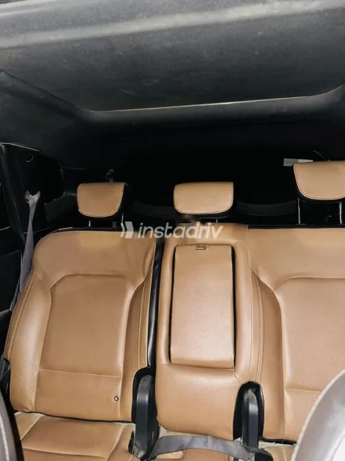 Kia Carens 2015 Black Used for Sale - 5