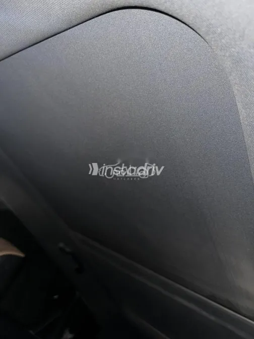 Kia Carens 2015 Black Used for Sale - 8