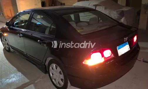 هوندا سيفك 2009 أبيض مستعملة للبيع - 3